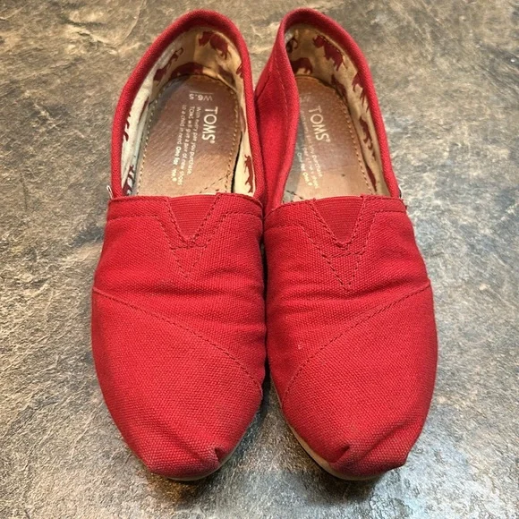 TOMS - Picture 2 of 4